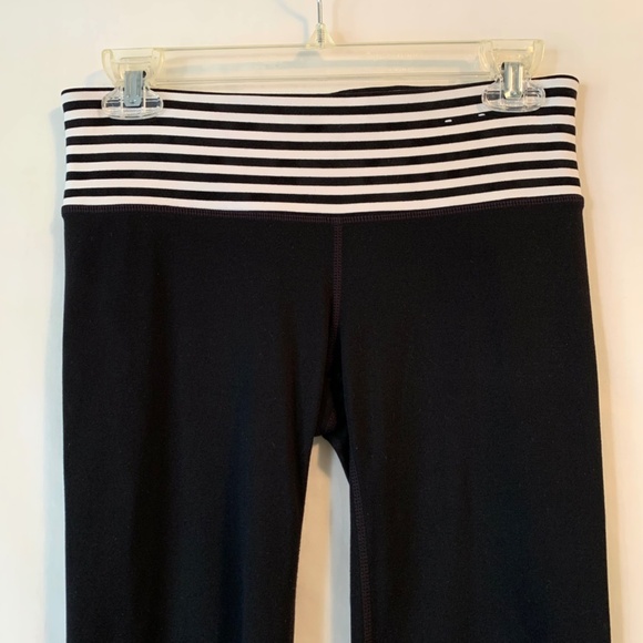 GapFit Yoga Slim Straight Active Pants Size Small - Picture 3 of 7